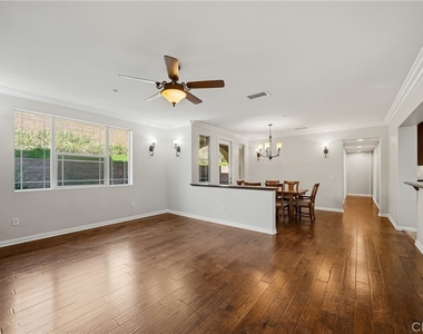 12422 Benton Drive - Photo Thumbnail 2
