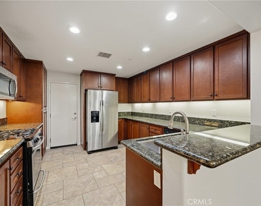 12422 Benton Drive - Photo Thumbnail 9