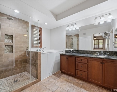 12422 Benton Drive - Photo Thumbnail 21
