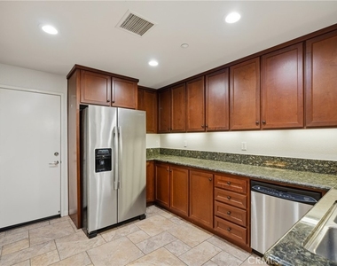 12422 Benton Drive - Photo Thumbnail 11