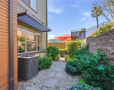 12422 Benton Drive - Photo Thumbnail 28