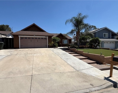 5948 Quiroz - Photo Thumbnail 2