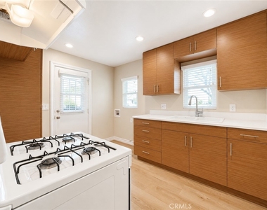 440 E Puente Street - Photo Thumbnail 4