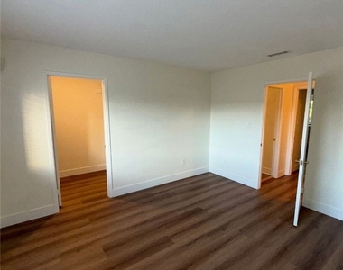 2255 Cahuilla Street - Photo Thumbnail 11