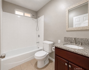 16773 Randall Avenue - Photo Thumbnail 7