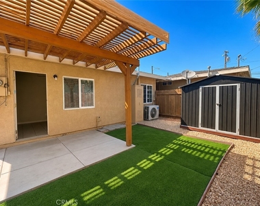 16773 Randall Avenue - Photo Thumbnail 11