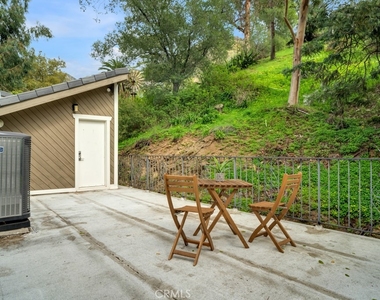 850 Country Club Drive - Photo Thumbnail 38