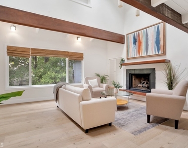 850 Country Club Drive - Photo Thumbnail 18