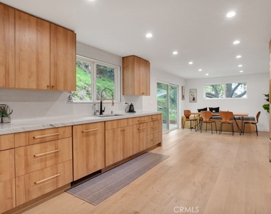 850 Country Club Drive - Photo Thumbnail 13