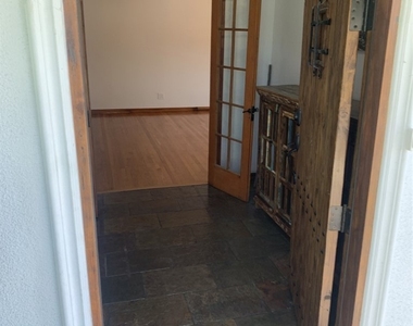 1718 Cleveland - Photo Thumbnail 6