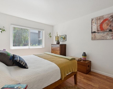 94 Bayo Vista Ave - Photo Thumbnail 30