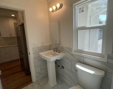 2593 East Ave - Photo Thumbnail 17