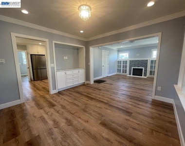 2593 East Ave - Photo Thumbnail 1