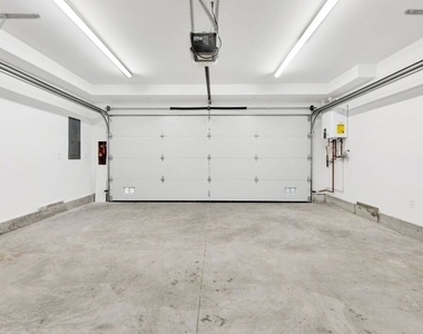 1458 Butler Avenue - Photo Thumbnail 17