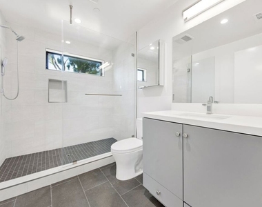 1458 Butler Avenue - Photo Thumbnail 21