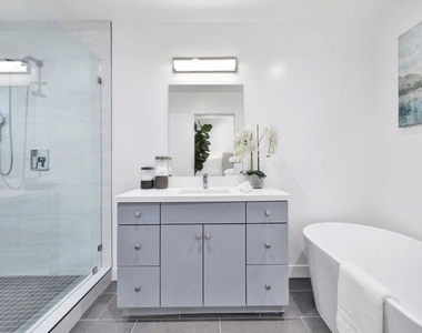 1458 Butler Avenue - Photo Thumbnail 13