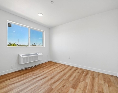 219 E 87th Street - Photo Thumbnail 17