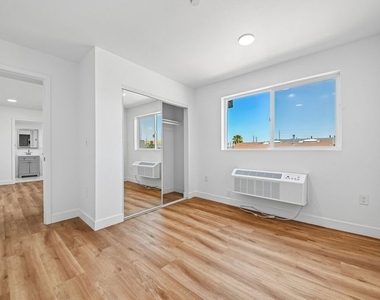 219 E 87th Street - Photo Thumbnail 15