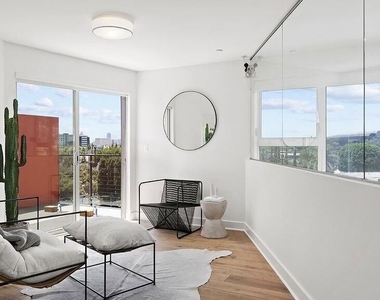 616 N Croft Avenue - Photo Thumbnail 10