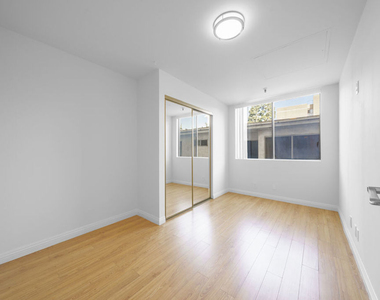 1601 N Fuller Avenue - Photo Thumbnail 15