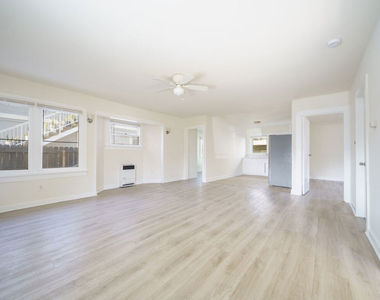229 E 85th Street - Photo Thumbnail 3