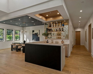5124 Calvin Avenue - Photo Thumbnail 7