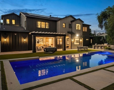 5124 Calvin Avenue - Photo Thumbnail 1