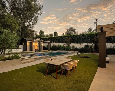 5124 Calvin Avenue - Photo Thumbnail 30