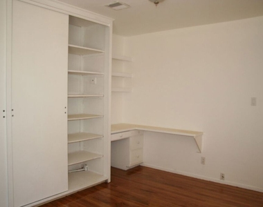 9814 Baden Avenue - Photo Thumbnail 4