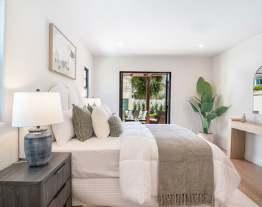 6417 Lindenhurst Avenue - Photo Thumbnail 20