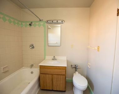 361 S Detroit Street - Photo Thumbnail 7