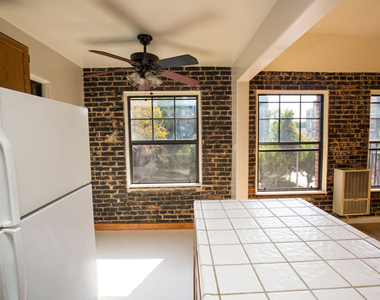 361 S Detroit Street - Photo Thumbnail 3