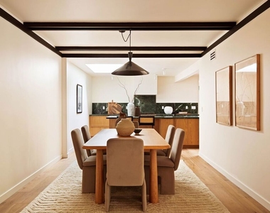 5649 Valley Oak Drive - Photo Thumbnail 13