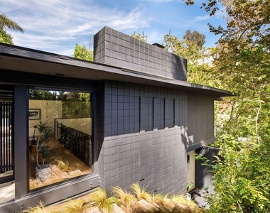 5649 Valley Oak Drive - Photo Thumbnail 45