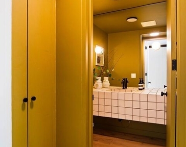 5649 Valley Oak Drive - Photo Thumbnail 24