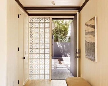 5649 Valley Oak Drive - Photo Thumbnail 3