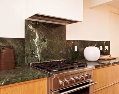 5649 Valley Oak Drive - Photo Thumbnail 19