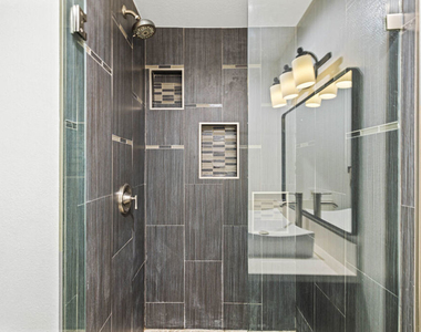 10757 Hortense Street - Photo Thumbnail 21