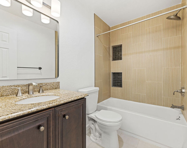 10757 Hortense Street - Photo Thumbnail 17