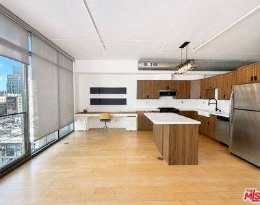 1100 S Hope Street - Photo Thumbnail 1