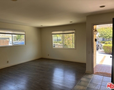 6667 Lederer Avenue - Photo Thumbnail 2