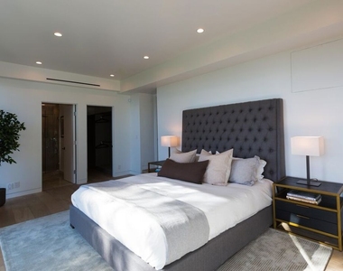 8780 Hollywood Boulevard - Photo Thumbnail 32