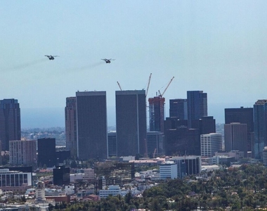 8780 Hollywood Boulevard - Photo Thumbnail 38