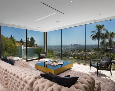 8780 Hollywood Boulevard - Photo Thumbnail 17