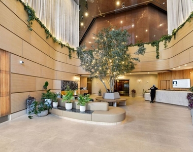 1100 Wilshire Boulevard - Photo Thumbnail 24