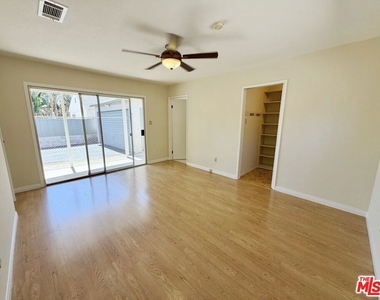 5431 Cartwright Avenue - Photo Thumbnail 14