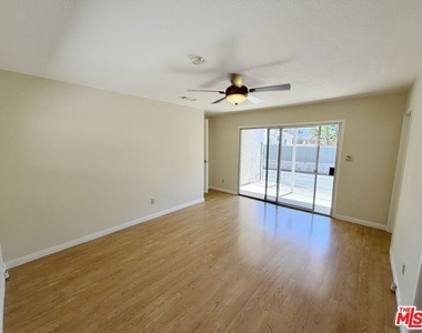 5431 Cartwright Avenue - Photo Thumbnail 13