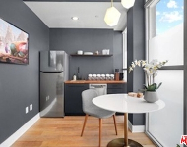 13346 W Washington Boulevard - Photo Thumbnail 3