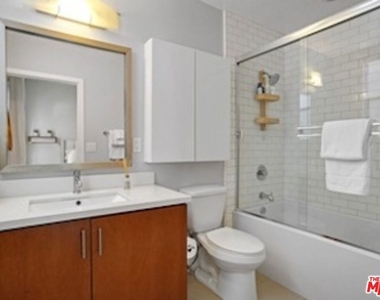 13346 W Washington Boulevard - Photo Thumbnail 13