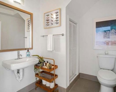 13346 W Washington Boulevard - Photo Thumbnail 4